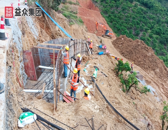 百色市右江區(qū)鄉(xiāng)鎮(zhèn)供水工程大楞龍和水廠(chǎng)等三座水廠(chǎng)進(jìn)場(chǎng)開(kāi)展前期施工作業(yè)
